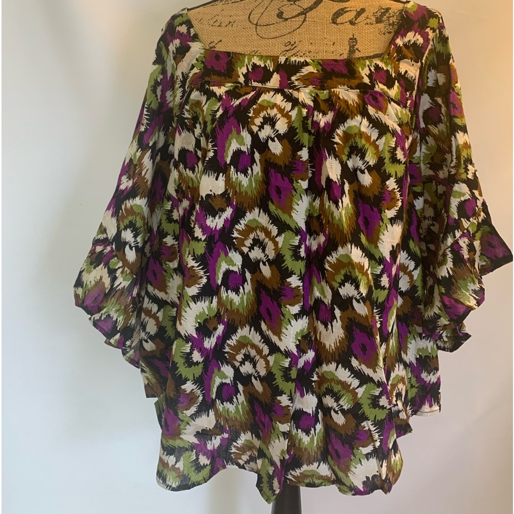 Brand New Terra & Sky Size 4X 28w-30w Multi Color Flowy Top .